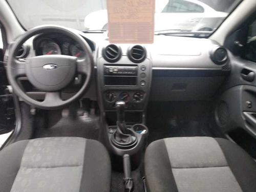 Imagem 8 de 11 de Ford Fiesta 1.0 8v Flex 5p 2013
