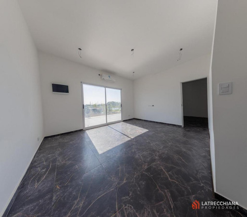 Casa En Venta, A Estrenar. 5 Dormitorios. Horizontes Al Sur.