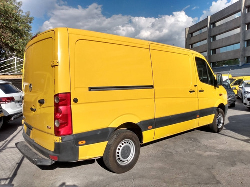 Imagen 3 de 10 de Crafter Cargo Van 3.8 Toneladas Std Tdi Amarilla 2016 Oferta