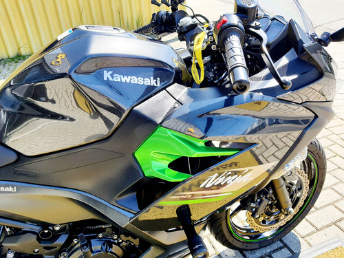 Kawasaki Ninja 400