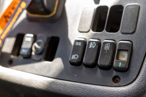 Mb Atron 1635 6x2 Ñ É Volvo Fm 370 Vm 360 Fh 400 Fh 460 440