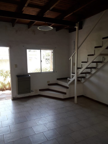 Departamento Tipo Duplex Con Cochera A 100 Metros De Laguna De Chascomus