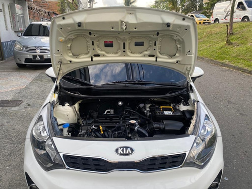 Imagen 7 de 9 de Kia Rio Spice 1.250 2015