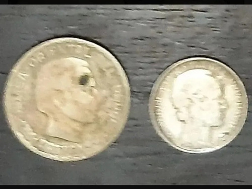Imagen 2 de 2 de Uruguay 20 Centesimos 1942 Plata + 50 Centesimos 1943