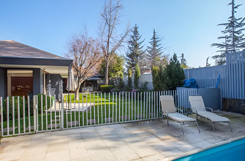 Casa 5d Con Piscina Y Depto. Independiente - Los Dominicos