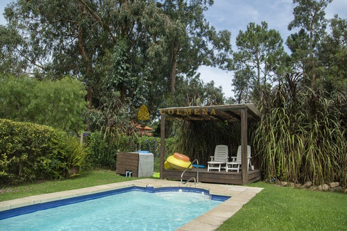 Casa Ubicada En Zona De Paz Y Tranquilidad.- Ref: 4528
