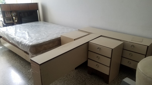 Juego De  Dormitorio  Formica  Usado