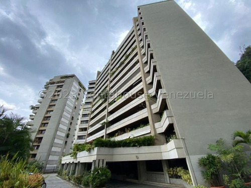 Apartamento En Venta En Altamira 24-7634 Cs