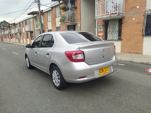 Renault Logan 2019 1.6 Expression / Life +