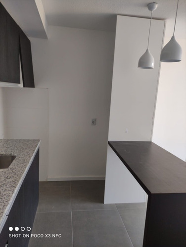 Imagen 6 de 8 de Apartamento En Alquiler