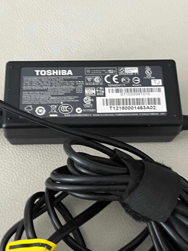 Cargador Para Notebook Toshiba Mod. Pa-1650 De 19v Y 3,42amp