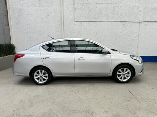 Nissan Versa 1.6 Advance Mt