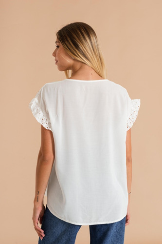 Imagen 2 de 5 de Blusa Broderie Nina