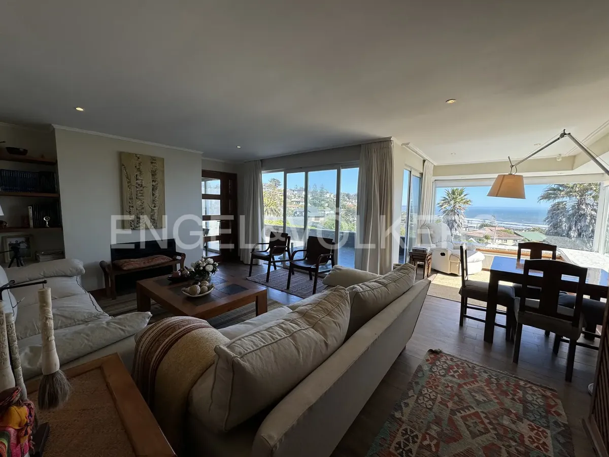 Imagen 4 de 23 de Casa Mediterránea Amplia Con Vista Al Mar Buena Ubicación
