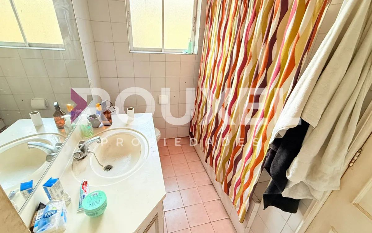 Imagen 4 de 12 de Vendo Casa Para Remodelar 3d 2b 2e - Los Laureles - Vitacura