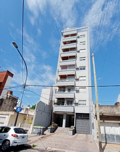 Departamento En Alquiler En Lanus Este