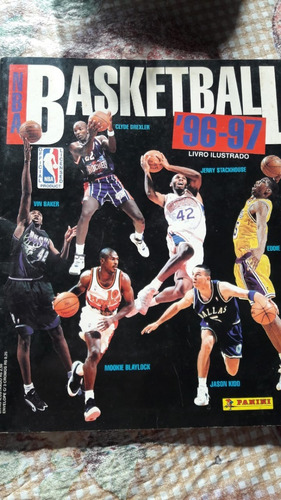 Àlbum Basketball 96/97 Incompleto Em Bom Estado