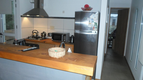 Casa En Venta De 2 Dormitorios En El Chorro