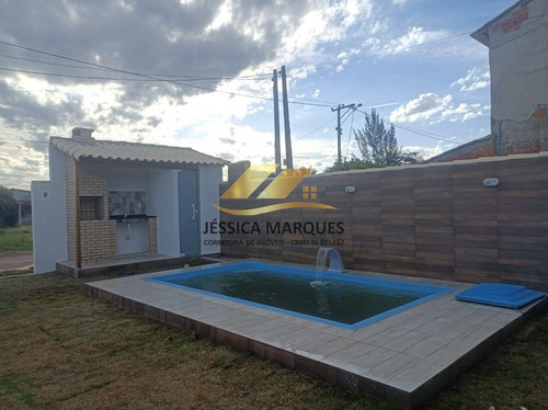 Imagem 2 de 13 de 120-2 Casa Com 2 Quartos, Piscina E Área Gourmet Em Unamar