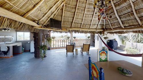 Casa 3 Niveles, Con Vista Al Mar, Bucerías, Nayarit.