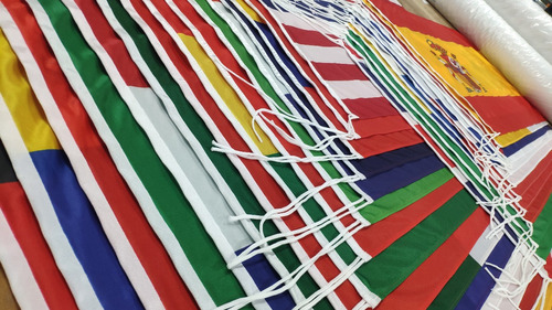 20 Banderas De Países 150 X 90 Cm Oficiales Refuerzo Y Sogas
