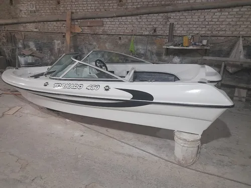 Lancha Tornado 450 Open Pescadora
