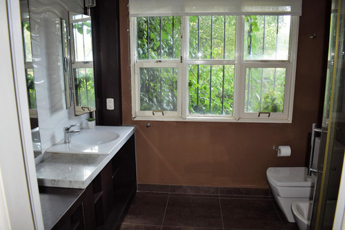 Casa En Venta En Casco De San Isidro, 5 Ambientes