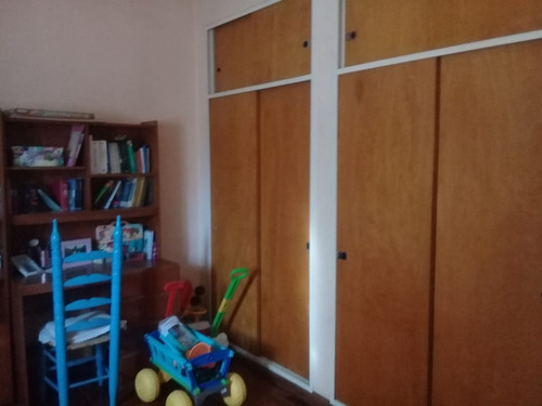 Imagen 16 de 28 de Importante Chalet De 6 Ambientes Sobre Doble Lote