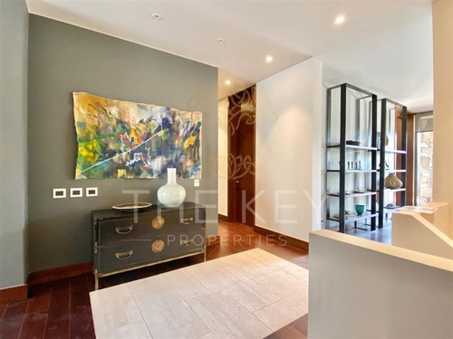 Casa De 4d Con Jardin, Piscina, Quincho Y 4 Est.las Condes