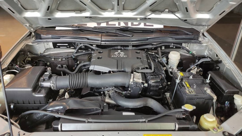 Imagen 8 de 10 de Mitsubishi Montero