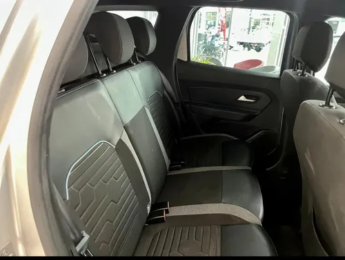 Renault Duster 1.3 Intense Cvt