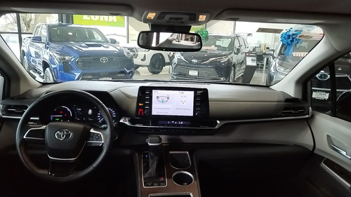 Toyota Sienna 2022