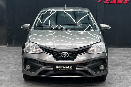 Toyota Etios 1.6 Sedan XLS