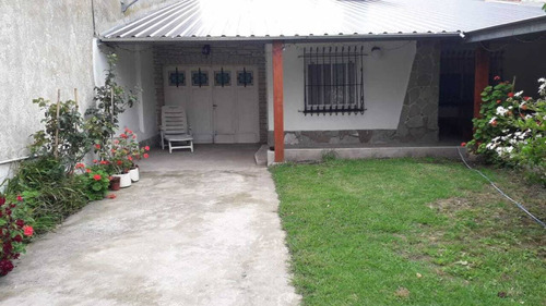 Casa De 3 Ambientes Con Amplio Parque En Punta Mogotes Id 58