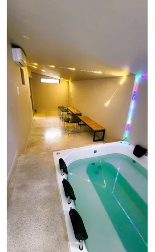 Casa Amoblada En Arriendo En El Poblado, Las Lomas