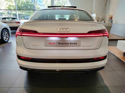 Imagen 18 de 25 de Audi Q8 2023 Nuevo Etron E-tron Sportback Q7 Rsq8 2022 0km