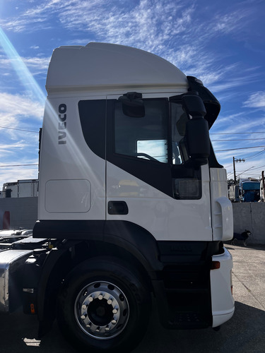 Iveco Stralis 6x2 400 Teto Alto 2013/ N Scania Volvo Axor