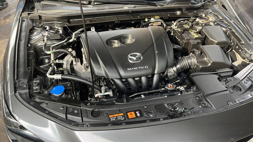 Mazda 3 2.0 Touring