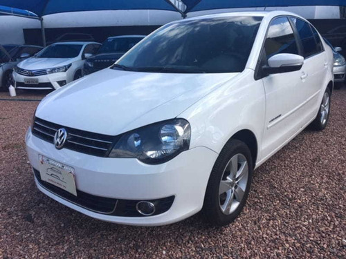 Volkswagen Polo Sedan 1.6 8v(comfort.)(totalflex) 4p