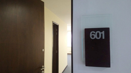 Imagen 6 de 8 de Oficina En Poblado Milla De Oro