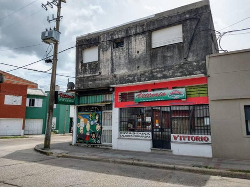 Imagen 3 de 12 de Propiedad En Venta, Esquina Con Locales