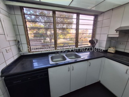 Bello Y Amplio Apartamento En Alquiler En Santa Eduvigis