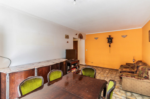 Departamento 3 Amb. Con Mucha Luz Y Dependencia