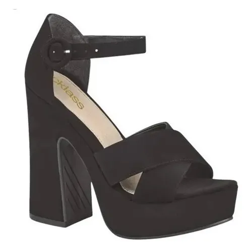 Zapatillas negras sales abiertas
