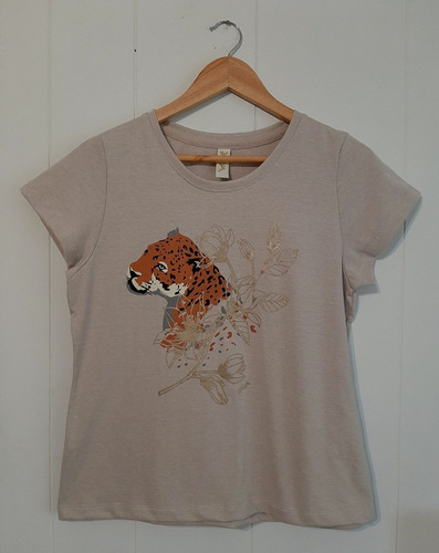 Remera Cheeta Beige Estampa Autor 100% Algodon Premium Moda