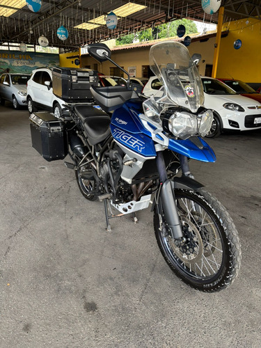 Triumph Tiger 800 Xcx