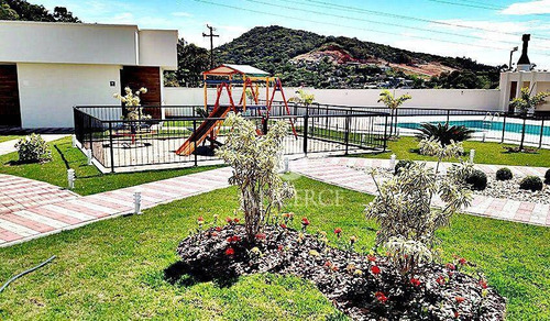 Imagem 19 de 22 de Apto 02 Quartos / Sacada + Churrasqueira - Palhoça - Ap2073