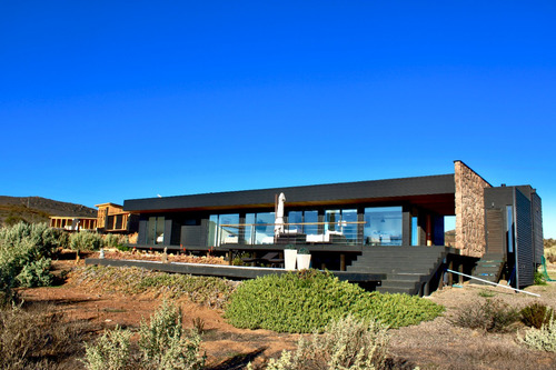 Hermosa Casa Con Vista Al Mar En Condominio Rocas Del Mar