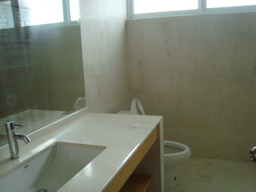 Imagen 8 de 11 de Casa En Cond. C. Jardin Y Bodega Cerca Centro Comercial Santa Fe