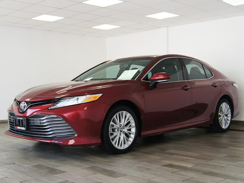 Imagen 1 de 15 de Toyota Camry Xle 2018 Vino